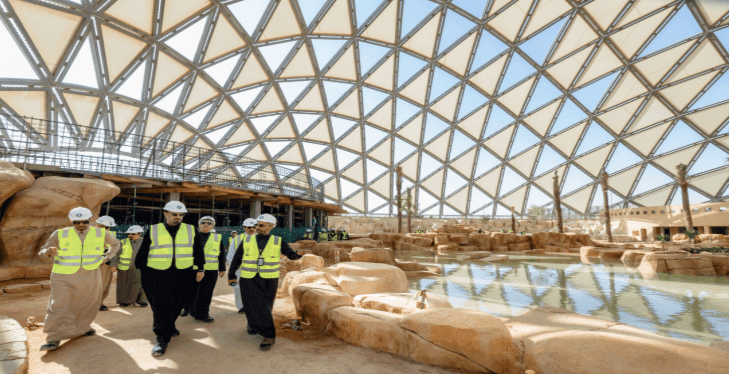 الأمير د فيصل بن عياف يتفقد مشروع حدائق الملك عبدالله "كاقا" ويقف على مرافقه لمتابعة انجازه وتسارع كبير في الانجاز